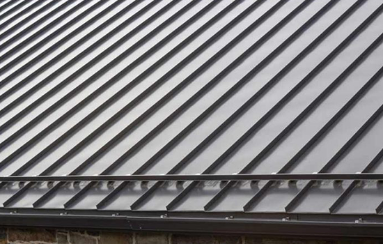 Standing-Seam-Metal